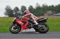Motorcycle-action-photographs;cadwell;cadwell-park-photographs;event-digital-images;eventdigitalimages;motor-racing-louth-lincolnshire;no-limits-trackdays;peter-wileman-photography;trackday;trackday-digital-images;trackday-photos