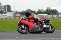 Motorcycle-action-photographs;cadwell;cadwell-park-photographs;event-digital-images;eventdigitalimages;motor-racing-louth-lincolnshire;no-limits-trackdays;peter-wileman-photography;trackday;trackday-digital-images;trackday-photos