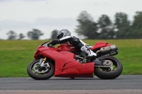 Motorcycle-action-photographs;cadwell;cadwell-park-photographs;event-digital-images;eventdigitalimages;motor-racing-louth-lincolnshire;no-limits-trackdays;peter-wileman-photography;trackday;trackday-digital-images;trackday-photos