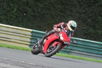 Motorcycle-action-photographs;cadwell;cadwell-park-photographs;event-digital-images;eventdigitalimages;motor-racing-louth-lincolnshire;no-limits-trackdays;peter-wileman-photography;trackday;trackday-digital-images;trackday-photos