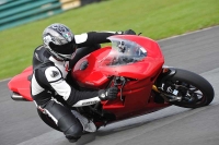 Motorcycle-action-photographs;cadwell;cadwell-park-photographs;event-digital-images;eventdigitalimages;motor-racing-louth-lincolnshire;no-limits-trackdays;peter-wileman-photography;trackday;trackday-digital-images;trackday-photos