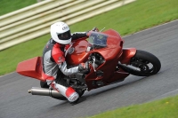 Motorcycle-action-photographs;cadwell;cadwell-park-photographs;event-digital-images;eventdigitalimages;motor-racing-louth-lincolnshire;no-limits-trackdays;peter-wileman-photography;trackday;trackday-digital-images;trackday-photos
