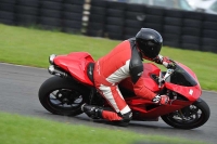 Motorcycle-action-photographs;cadwell;cadwell-park-photographs;event-digital-images;eventdigitalimages;motor-racing-louth-lincolnshire;no-limits-trackdays;peter-wileman-photography;trackday;trackday-digital-images;trackday-photos