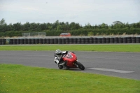 Motorcycle-action-photographs;cadwell;cadwell-park-photographs;event-digital-images;eventdigitalimages;motor-racing-louth-lincolnshire;no-limits-trackdays;peter-wileman-photography;trackday;trackday-digital-images;trackday-photos