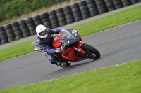 Motorcycle-action-photographs;cadwell;cadwell-park-photographs;event-digital-images;eventdigitalimages;motor-racing-louth-lincolnshire;no-limits-trackdays;peter-wileman-photography;trackday;trackday-digital-images;trackday-photos