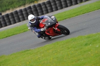 Motorcycle-action-photographs;cadwell;cadwell-park-photographs;event-digital-images;eventdigitalimages;motor-racing-louth-lincolnshire;no-limits-trackdays;peter-wileman-photography;trackday;trackday-digital-images;trackday-photos