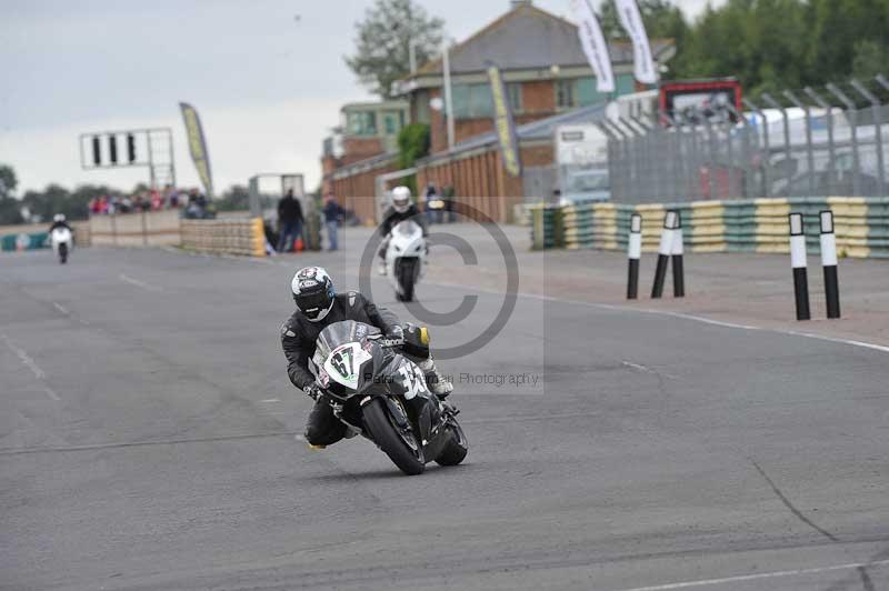 Motorcycle action photographs;cadwell;cadwell park photographs;event digital images;eventdigitalimages;motor racing louth lincolnshire;no limits trackdays;peter wileman photography;trackday;trackday digital images;trackday photos