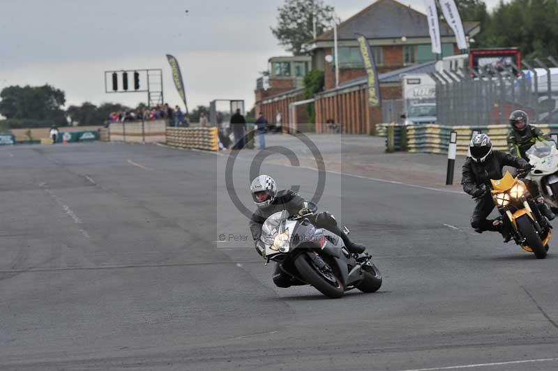Motorcycle action photographs;cadwell;cadwell park photographs;event digital images;eventdigitalimages;motor racing louth lincolnshire;no limits trackdays;peter wileman photography;trackday;trackday digital images;trackday photos