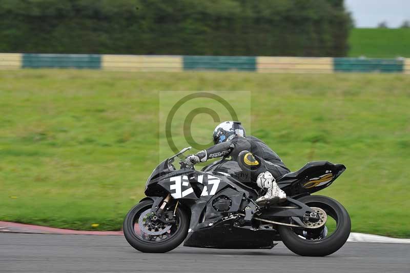 Motorcycle action photographs;cadwell;cadwell park photographs;event digital images;eventdigitalimages;motor racing louth lincolnshire;no limits trackdays;peter wileman photography;trackday;trackday digital images;trackday photos
