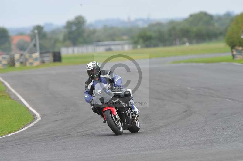 Motorcycle action photographs;cadwell;cadwell park photographs;event digital images;eventdigitalimages;motor racing louth lincolnshire;no limits trackdays;peter wileman photography;trackday;trackday digital images;trackday photos
