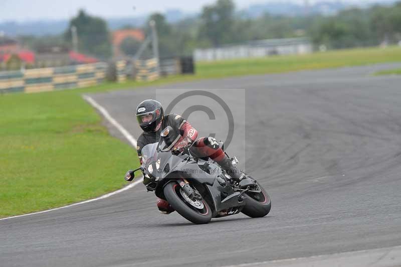 Motorcycle action photographs;cadwell;cadwell park photographs;event digital images;eventdigitalimages;motor racing louth lincolnshire;no limits trackdays;peter wileman photography;trackday;trackday digital images;trackday photos