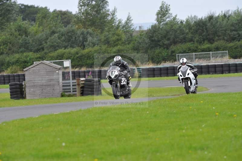 Motorcycle action photographs;cadwell;cadwell park photographs;event digital images;eventdigitalimages;motor racing louth lincolnshire;no limits trackdays;peter wileman photography;trackday;trackday digital images;trackday photos