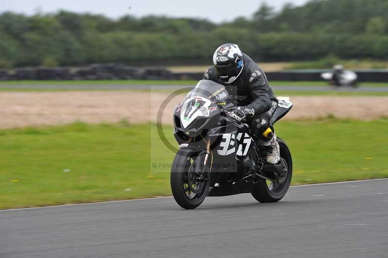 Motorcycle action photographs;cadwell;cadwell park photographs;event digital images;eventdigitalimages;motor racing louth lincolnshire;no limits trackdays;peter wileman photography;trackday;trackday digital images;trackday photos