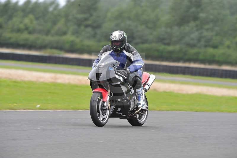 Motorcycle action photographs;cadwell;cadwell park photographs;event digital images;eventdigitalimages;motor racing louth lincolnshire;no limits trackdays;peter wileman photography;trackday;trackday digital images;trackday photos