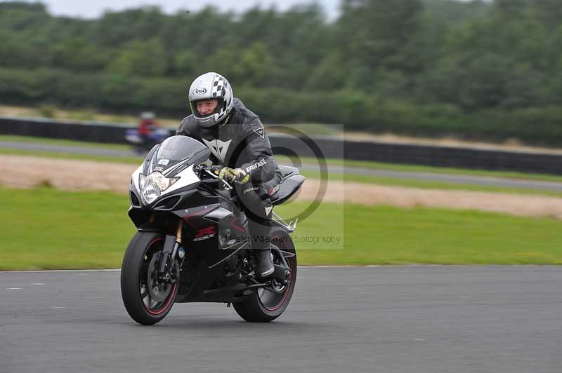 Motorcycle action photographs;cadwell;cadwell park photographs;event digital images;eventdigitalimages;motor racing louth lincolnshire;no limits trackdays;peter wileman photography;trackday;trackday digital images;trackday photos