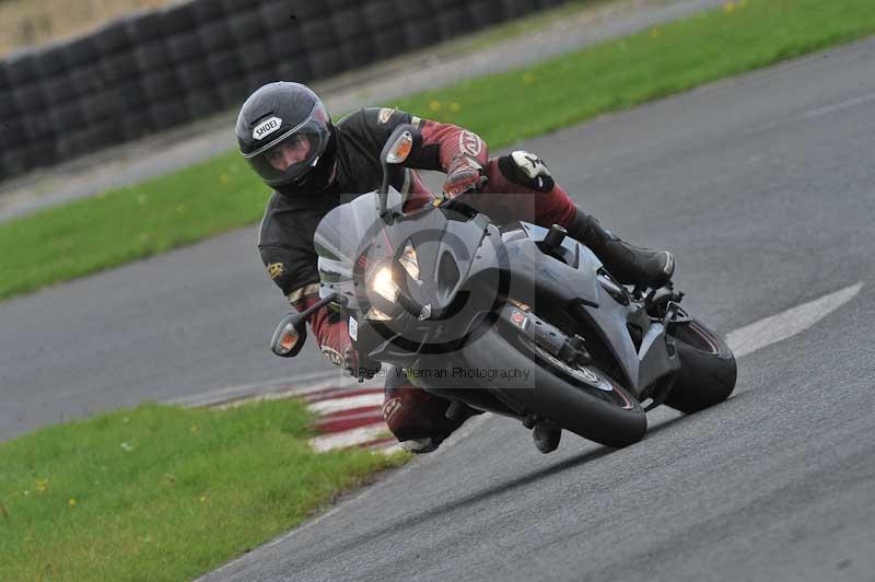 Motorcycle action photographs;cadwell;cadwell park photographs;event digital images;eventdigitalimages;motor racing louth lincolnshire;no limits trackdays;peter wileman photography;trackday;trackday digital images;trackday photos