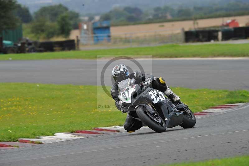 Motorcycle action photographs;cadwell;cadwell park photographs;event digital images;eventdigitalimages;motor racing louth lincolnshire;no limits trackdays;peter wileman photography;trackday;trackday digital images;trackday photos