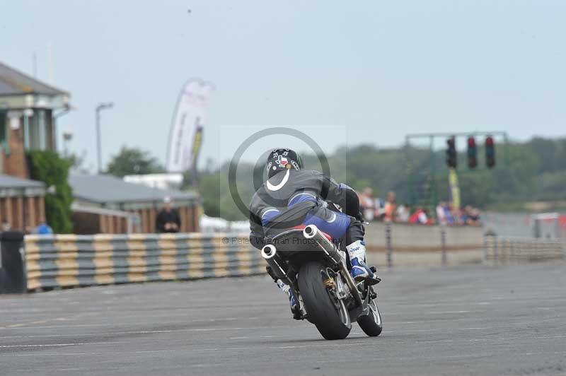 Motorcycle action photographs;cadwell;cadwell park photographs;event digital images;eventdigitalimages;motor racing louth lincolnshire;no limits trackdays;peter wileman photography;trackday;trackday digital images;trackday photos