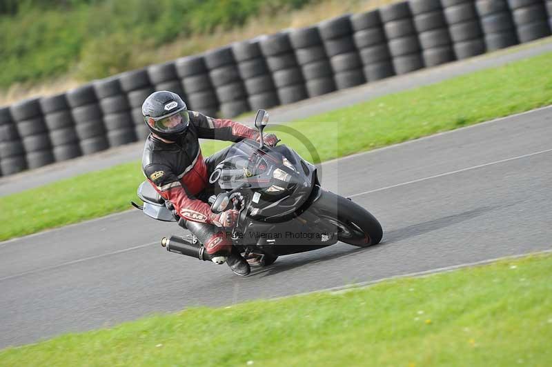 Motorcycle action photographs;cadwell;cadwell park photographs;event digital images;eventdigitalimages;motor racing louth lincolnshire;no limits trackdays;peter wileman photography;trackday;trackday digital images;trackday photos