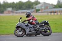 Motorcycle-action-photographs;cadwell;cadwell-park-photographs;event-digital-images;eventdigitalimages;motor-racing-louth-lincolnshire;no-limits-trackdays;peter-wileman-photography;trackday;trackday-digital-images;trackday-photos