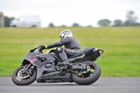 Motorcycle-action-photographs;cadwell;cadwell-park-photographs;event-digital-images;eventdigitalimages;motor-racing-louth-lincolnshire;no-limits-trackdays;peter-wileman-photography;trackday;trackday-digital-images;trackday-photos