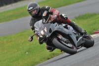 Motorcycle-action-photographs;cadwell;cadwell-park-photographs;event-digital-images;eventdigitalimages;motor-racing-louth-lincolnshire;no-limits-trackdays;peter-wileman-photography;trackday;trackday-digital-images;trackday-photos