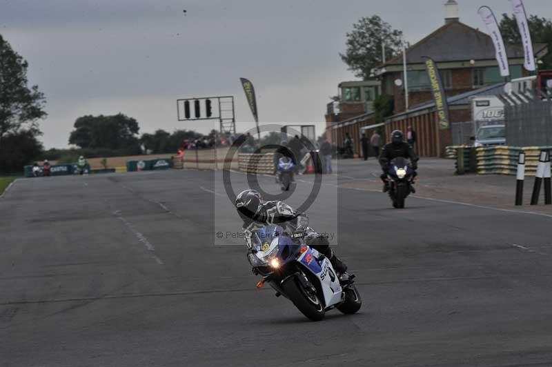 Motorcycle action photographs;cadwell;cadwell park photographs;event digital images;eventdigitalimages;motor racing louth lincolnshire;no limits trackdays;peter wileman photography;trackday;trackday digital images;trackday photos