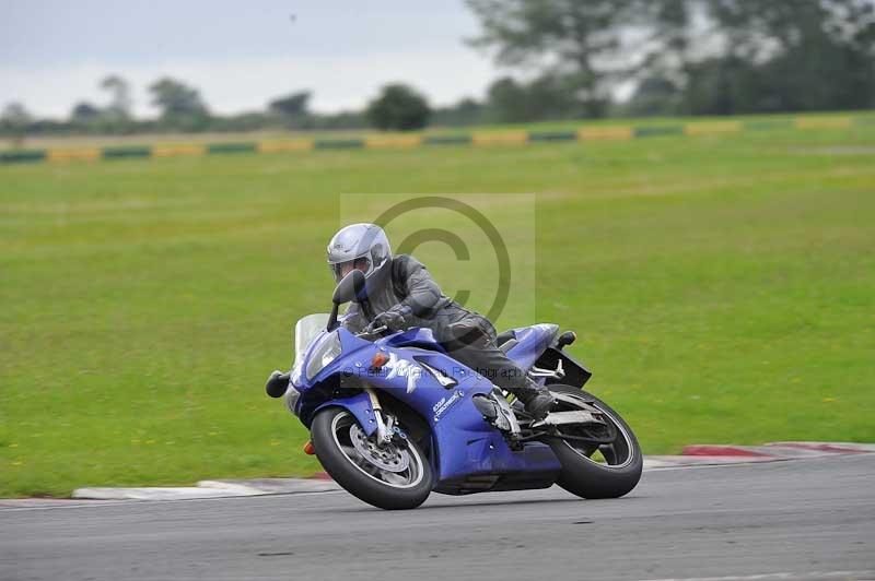 Motorcycle action photographs;cadwell;cadwell park photographs;event digital images;eventdigitalimages;motor racing louth lincolnshire;no limits trackdays;peter wileman photography;trackday;trackday digital images;trackday photos