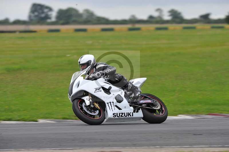 Motorcycle action photographs;cadwell;cadwell park photographs;event digital images;eventdigitalimages;motor racing louth lincolnshire;no limits trackdays;peter wileman photography;trackday;trackday digital images;trackday photos