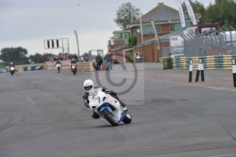 Motorcycle action photographs;cadwell;cadwell park photographs;event digital images;eventdigitalimages;motor racing louth lincolnshire;no limits trackdays;peter wileman photography;trackday;trackday digital images;trackday photos