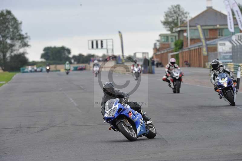 Motorcycle action photographs;cadwell;cadwell park photographs;event digital images;eventdigitalimages;motor racing louth lincolnshire;no limits trackdays;peter wileman photography;trackday;trackday digital images;trackday photos