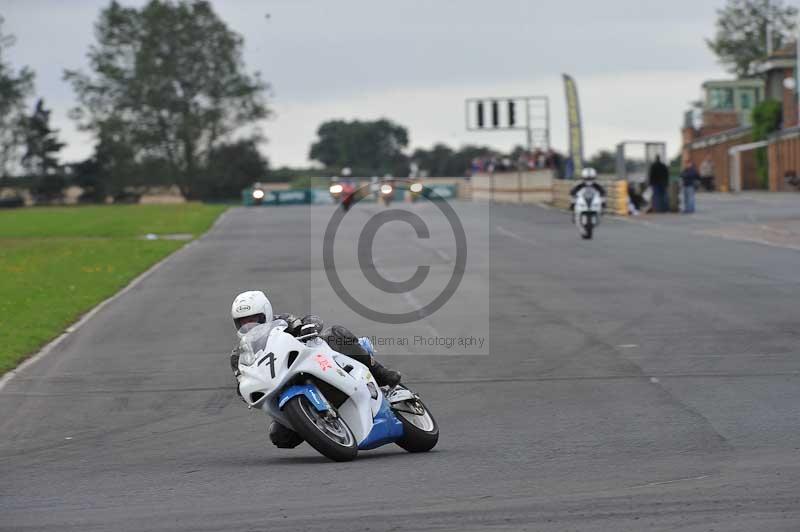 Motorcycle action photographs;cadwell;cadwell park photographs;event digital images;eventdigitalimages;motor racing louth lincolnshire;no limits trackdays;peter wileman photography;trackday;trackday digital images;trackday photos