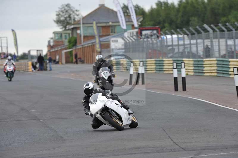 Motorcycle action photographs;cadwell;cadwell park photographs;event digital images;eventdigitalimages;motor racing louth lincolnshire;no limits trackdays;peter wileman photography;trackday;trackday digital images;trackday photos