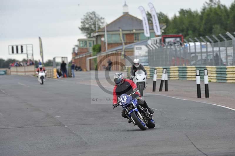 Motorcycle action photographs;cadwell;cadwell park photographs;event digital images;eventdigitalimages;motor racing louth lincolnshire;no limits trackdays;peter wileman photography;trackday;trackday digital images;trackday photos