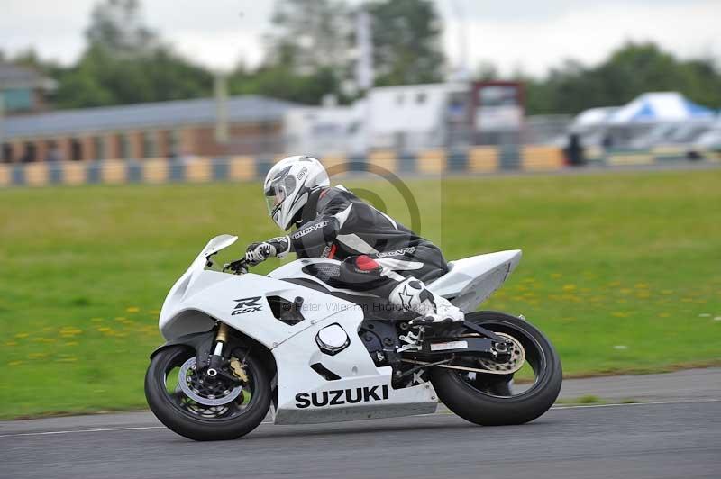 Motorcycle action photographs;cadwell;cadwell park photographs;event digital images;eventdigitalimages;motor racing louth lincolnshire;no limits trackdays;peter wileman photography;trackday;trackday digital images;trackday photos