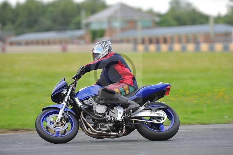 Motorcycle action photographs;cadwell;cadwell park photographs;event digital images;eventdigitalimages;motor racing louth lincolnshire;no limits trackdays;peter wileman photography;trackday;trackday digital images;trackday photos