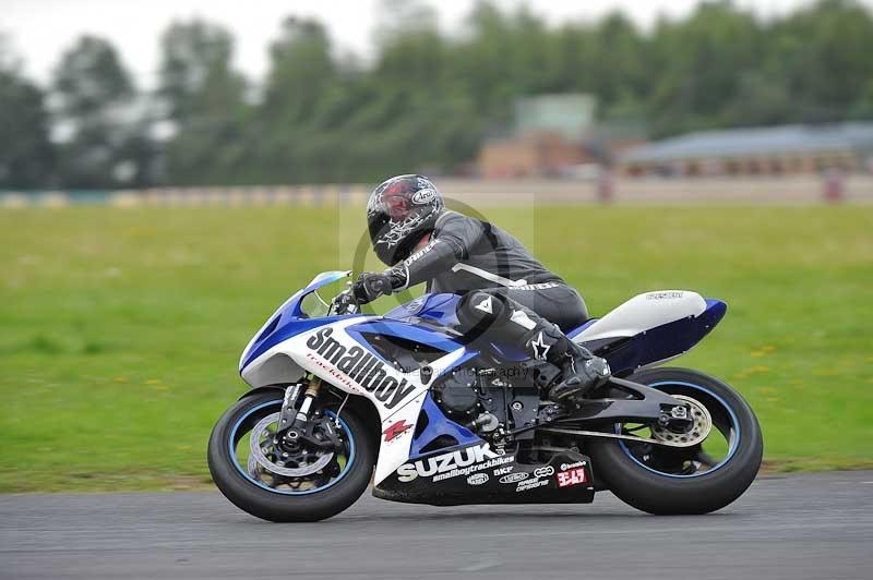 Motorcycle action photographs;cadwell;cadwell park photographs;event digital images;eventdigitalimages;motor racing louth lincolnshire;no limits trackdays;peter wileman photography;trackday;trackday digital images;trackday photos