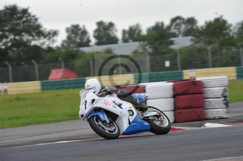 Motorcycle action photographs;cadwell;cadwell park photographs;event digital images;eventdigitalimages;motor racing louth lincolnshire;no limits trackdays;peter wileman photography;trackday;trackday digital images;trackday photos