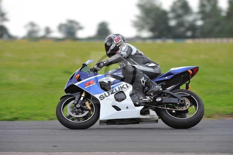 Motorcycle action photographs;cadwell;cadwell park photographs;event digital images;eventdigitalimages;motor racing louth lincolnshire;no limits trackdays;peter wileman photography;trackday;trackday digital images;trackday photos