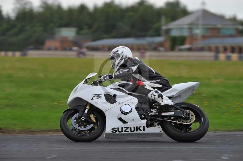 Motorcycle action photographs;cadwell;cadwell park photographs;event digital images;eventdigitalimages;motor racing louth lincolnshire;no limits trackdays;peter wileman photography;trackday;trackday digital images;trackday photos