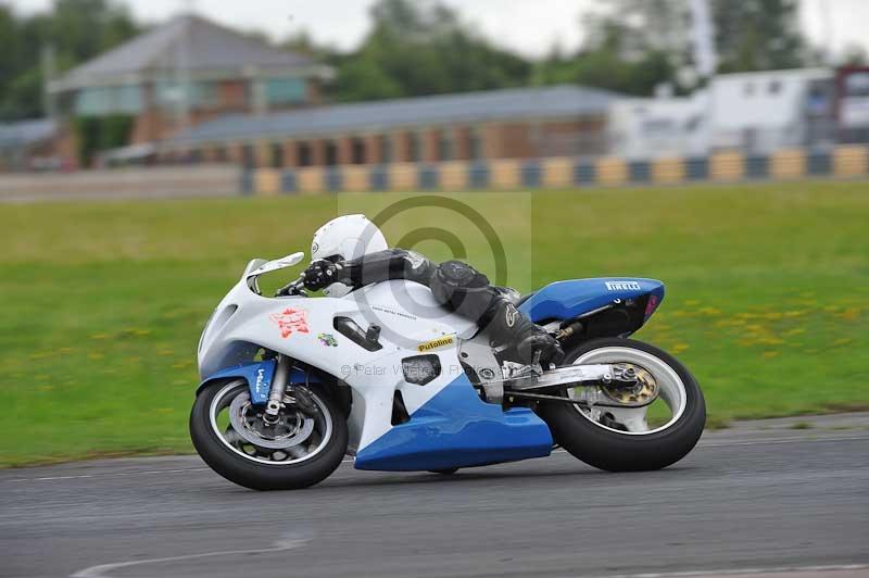 Motorcycle action photographs;cadwell;cadwell park photographs;event digital images;eventdigitalimages;motor racing louth lincolnshire;no limits trackdays;peter wileman photography;trackday;trackday digital images;trackday photos