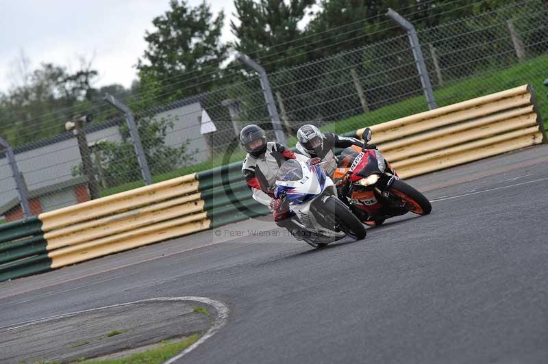 Motorcycle action photographs;cadwell;cadwell park photographs;event digital images;eventdigitalimages;motor racing louth lincolnshire;no limits trackdays;peter wileman photography;trackday;trackday digital images;trackday photos