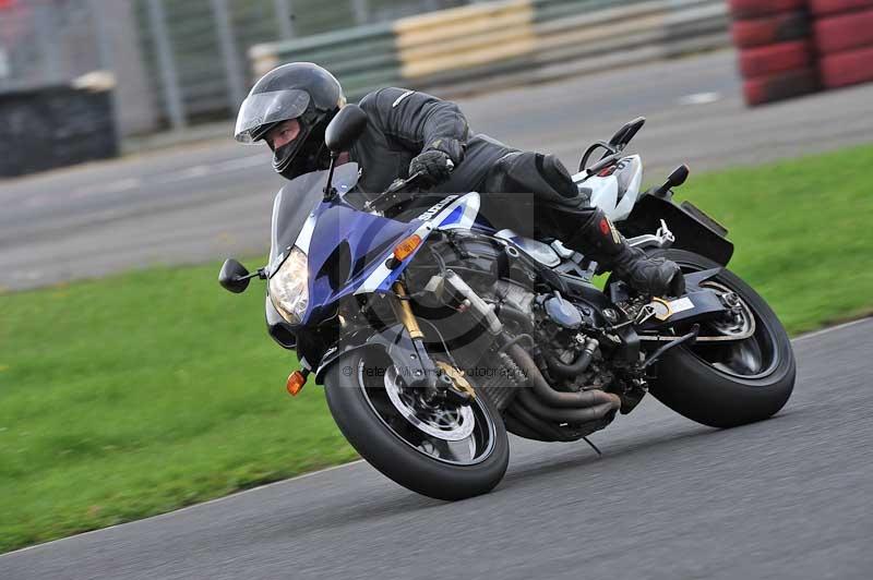 Motorcycle action photographs;cadwell;cadwell park photographs;event digital images;eventdigitalimages;motor racing louth lincolnshire;no limits trackdays;peter wileman photography;trackday;trackday digital images;trackday photos