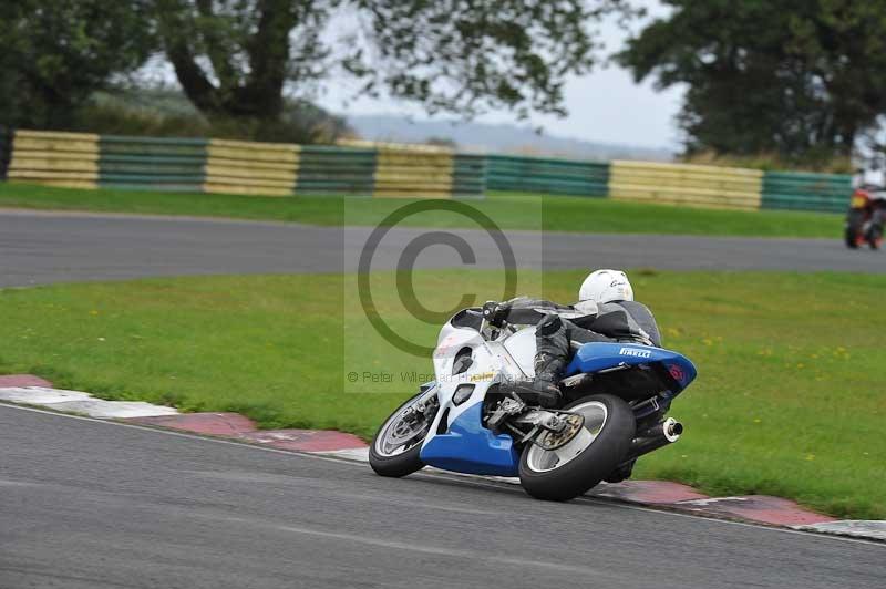 Motorcycle action photographs;cadwell;cadwell park photographs;event digital images;eventdigitalimages;motor racing louth lincolnshire;no limits trackdays;peter wileman photography;trackday;trackday digital images;trackday photos