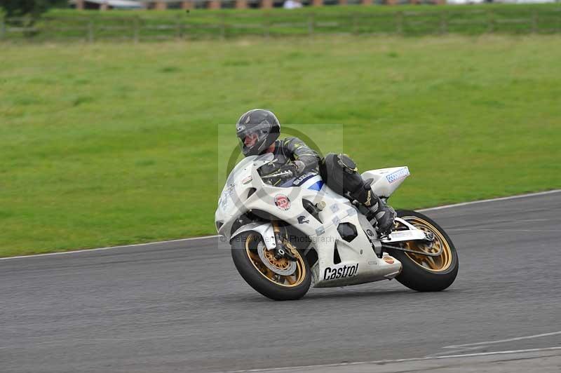 Motorcycle action photographs;cadwell;cadwell park photographs;event digital images;eventdigitalimages;motor racing louth lincolnshire;no limits trackdays;peter wileman photography;trackday;trackday digital images;trackday photos