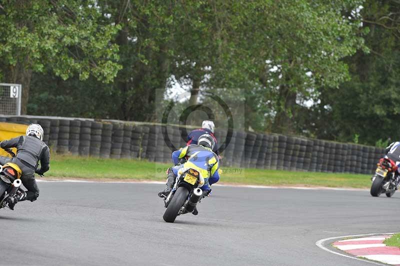 Motorcycle action photographs;cadwell;cadwell park photographs;event digital images;eventdigitalimages;motor racing louth lincolnshire;no limits trackdays;peter wileman photography;trackday;trackday digital images;trackday photos