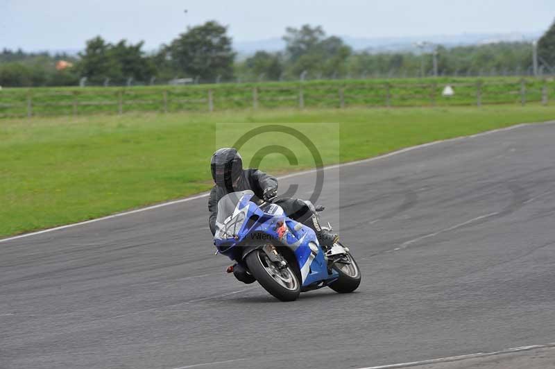Motorcycle action photographs;cadwell;cadwell park photographs;event digital images;eventdigitalimages;motor racing louth lincolnshire;no limits trackdays;peter wileman photography;trackday;trackday digital images;trackday photos