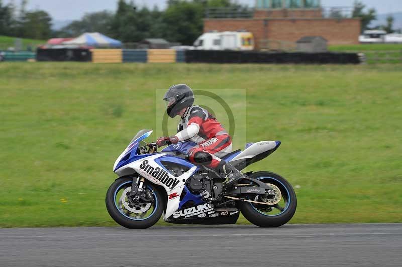 Motorcycle action photographs;cadwell;cadwell park photographs;event digital images;eventdigitalimages;motor racing louth lincolnshire;no limits trackdays;peter wileman photography;trackday;trackday digital images;trackday photos