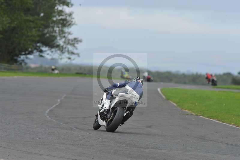Motorcycle action photographs;cadwell;cadwell park photographs;event digital images;eventdigitalimages;motor racing louth lincolnshire;no limits trackdays;peter wileman photography;trackday;trackday digital images;trackday photos