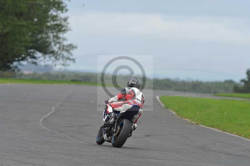 Motorcycle action photographs;cadwell;cadwell park photographs;event digital images;eventdigitalimages;motor racing louth lincolnshire;no limits trackdays;peter wileman photography;trackday;trackday digital images;trackday photos
